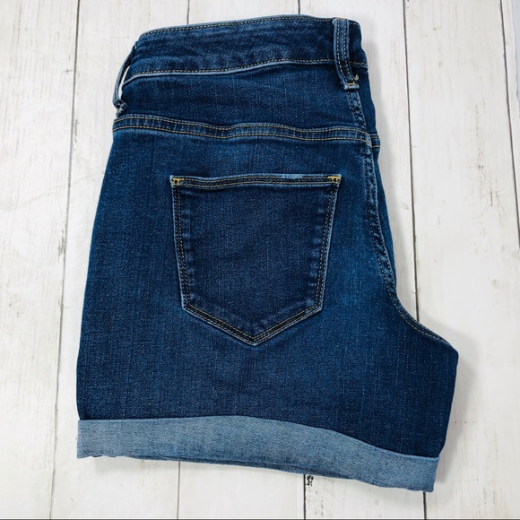 Universal Thread Rolled Cuff Jean Shorts Sz 2/26R - Picture 4 of 8